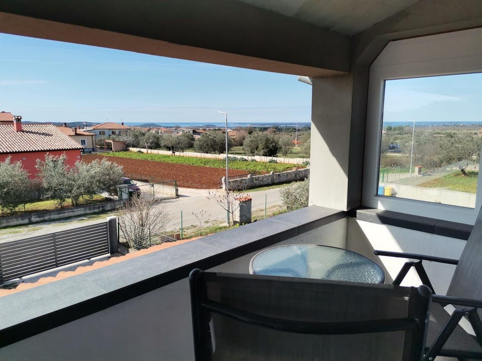 View (from property/room), Balcony/Terrace