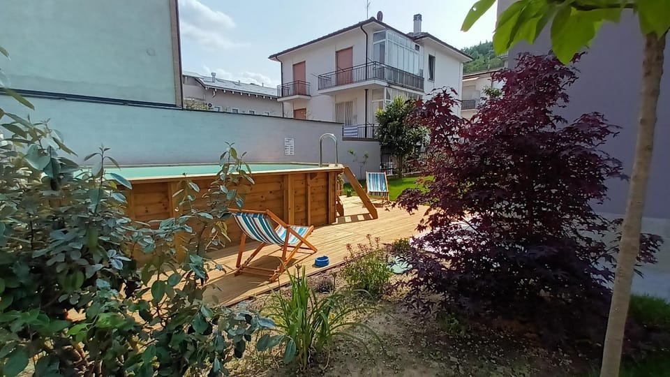 Garden, Solarium, Swimming pool