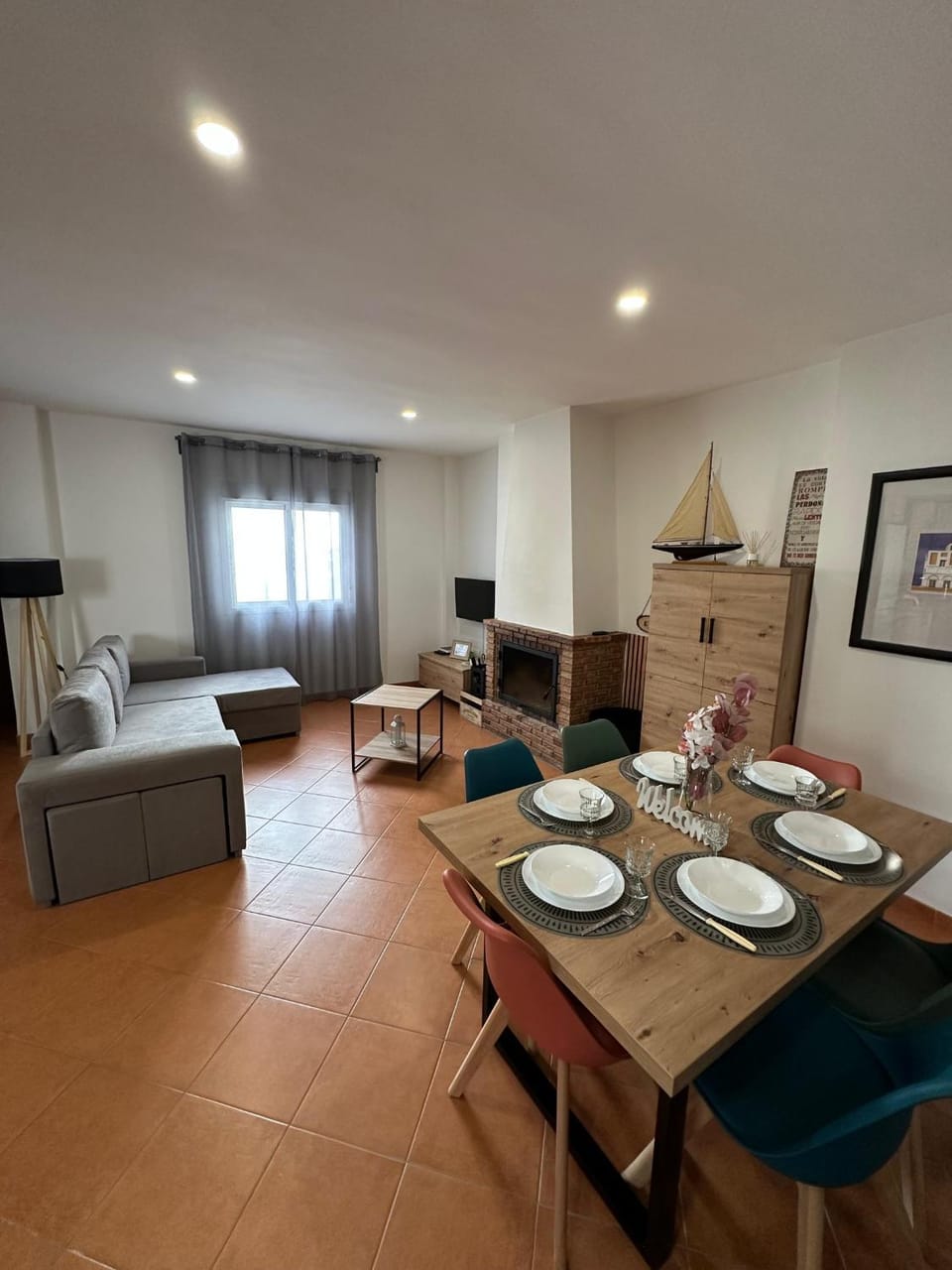 Living room, Dining area