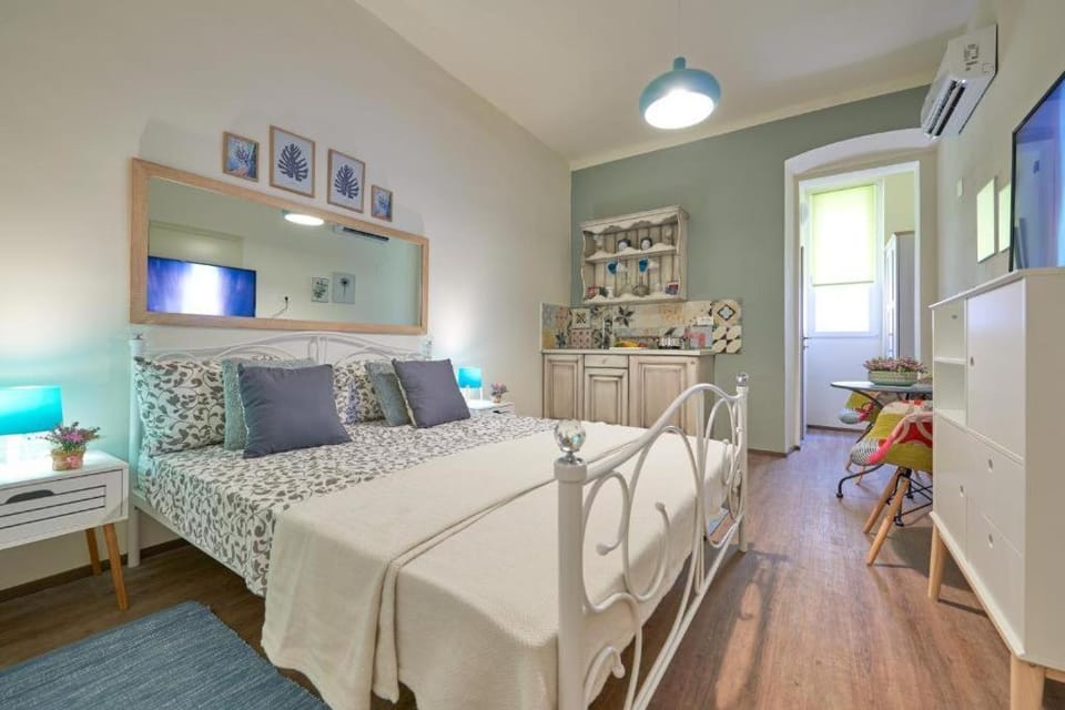 Old City Romantic Studios 2 Apartment in Pula