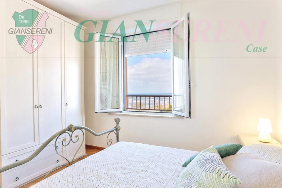 Bed, Photo of the whole room, Bedroom, Sea view