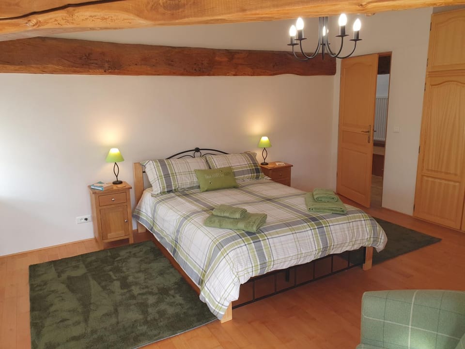 Bed, Bedroom, Garden view, Lake view, cot, hair dryier, heating, towels, wardrobe