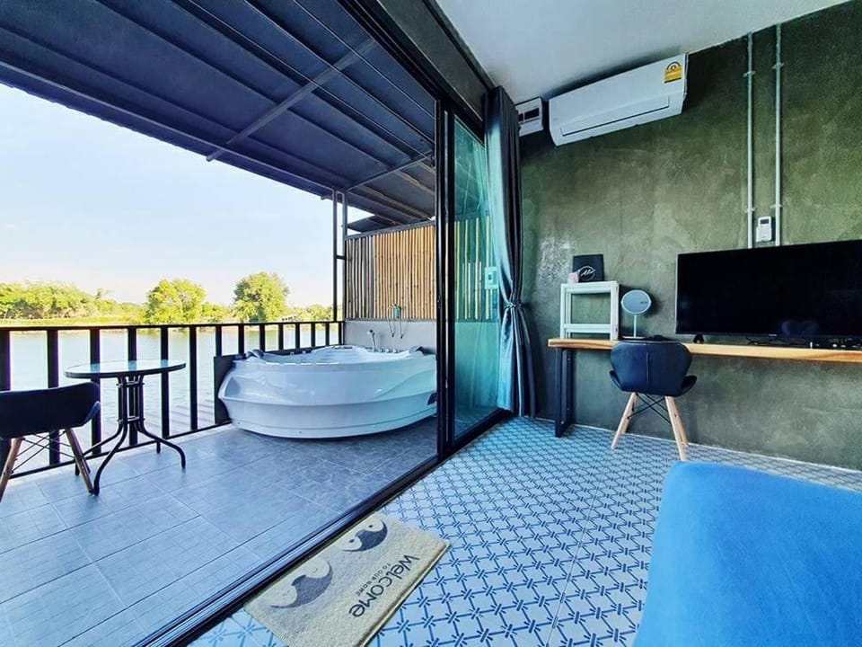 Natural landscape, Balcony/Terrace, Bath