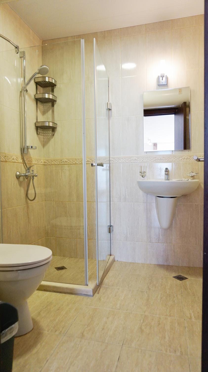 Shower, Toilet, Bathroom