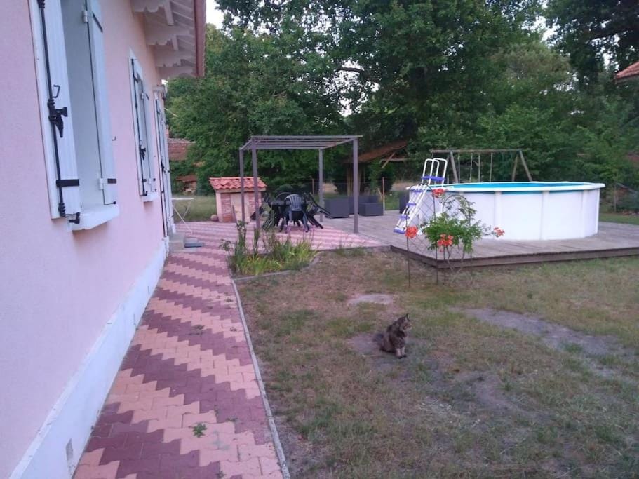 Maison privée avec piscine House in Nouvelle-Aquitaine