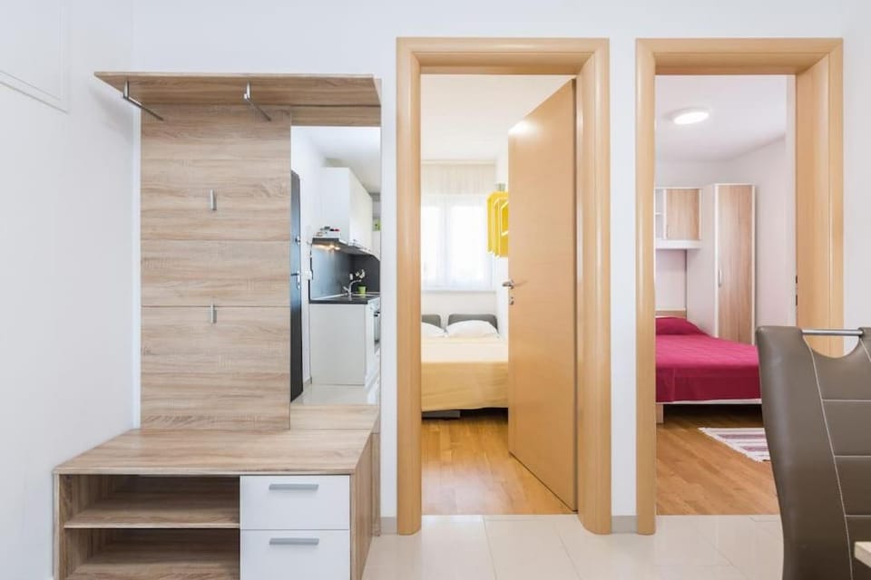 Rogina 2. sea view apartment Apartment in Novalja