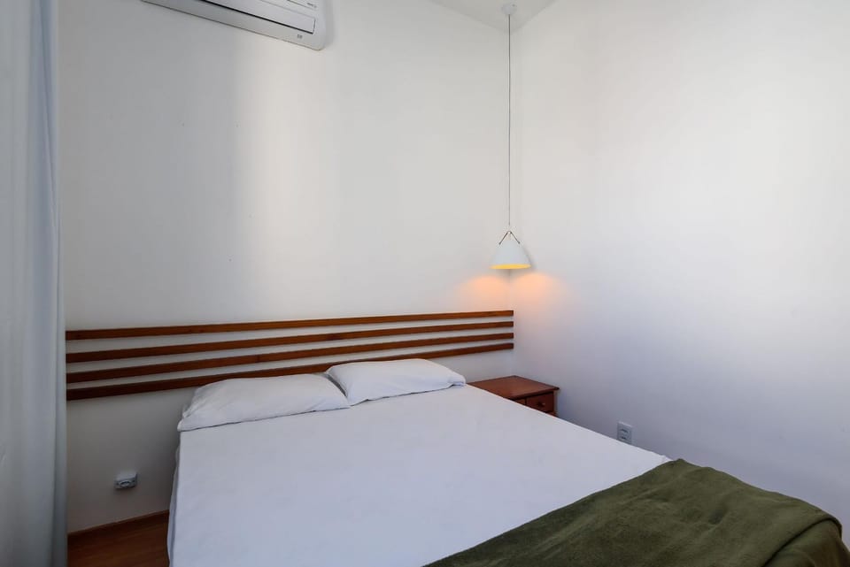 Bed, Photo of the whole room, Bedroom, air conditioner