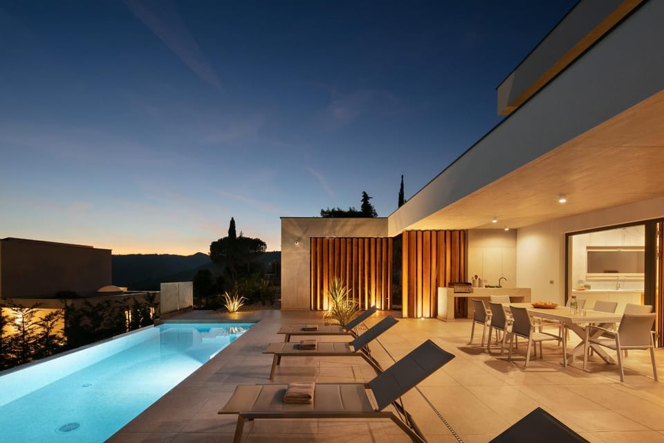 Balcony/Terrace, Swimming pool