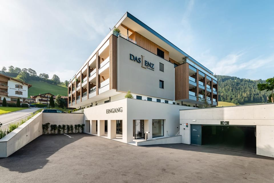 Property building, Facade/entrance, Parking