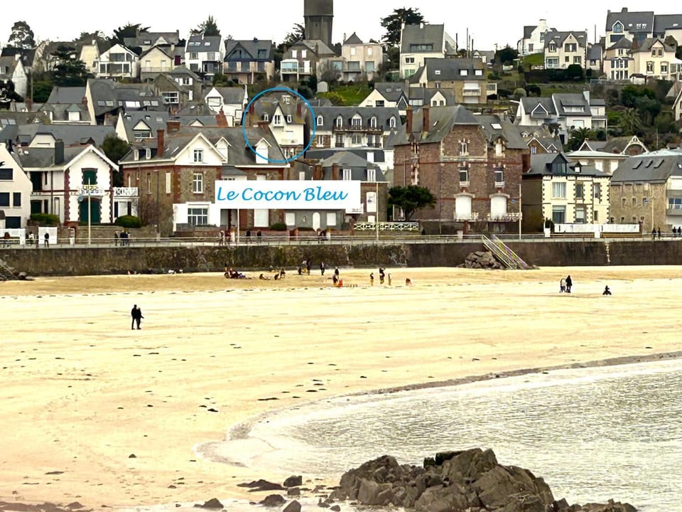Property building, Beach, Sea view