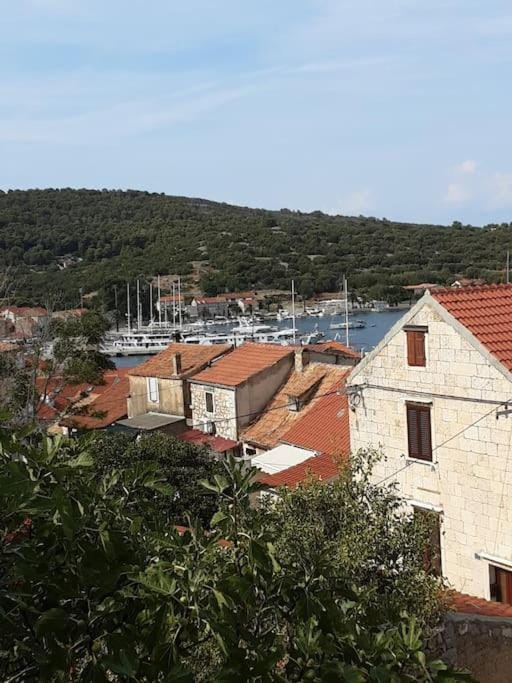Studio apartman Tomi - seaview Apartment in Vis