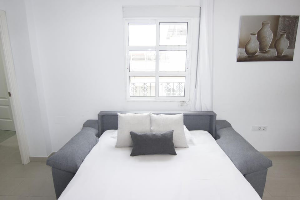 Bed, Living room, Bedroom