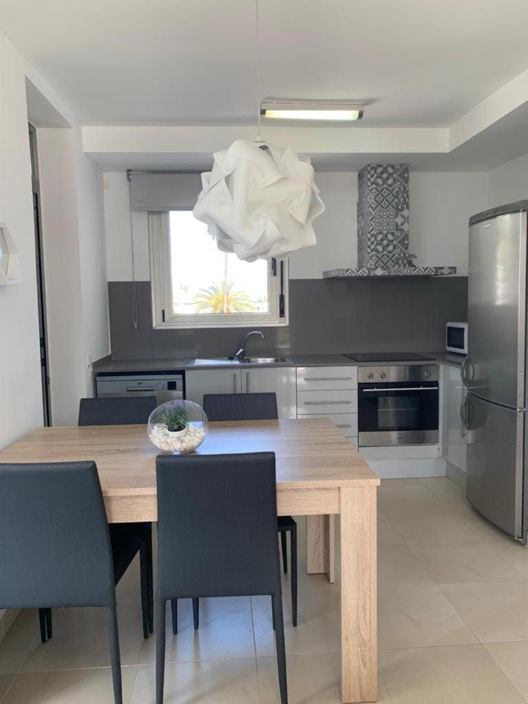 APARTAMENTO PEÑISCOLA PRIMERA LINEA con PISCINA Apartment in Peniscola