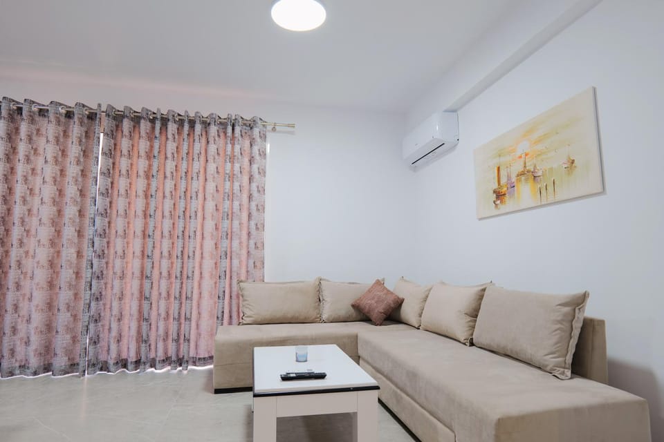 Living room, Seating area, air conditioner