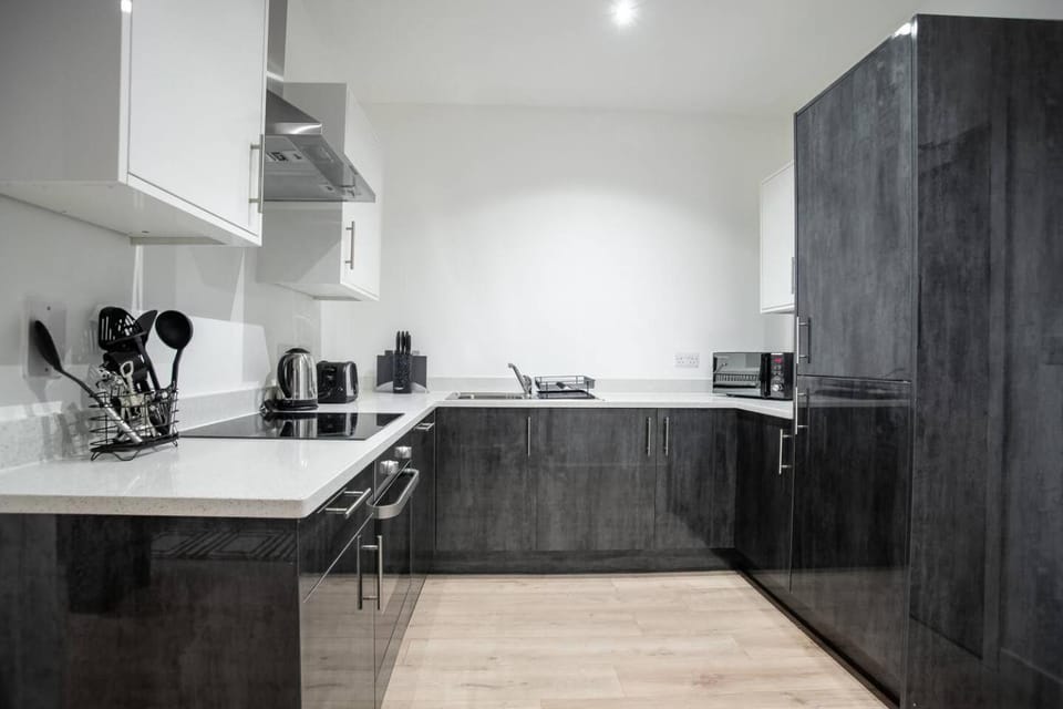 Apartments in Peterborough City Centre - Bayard Plaza Apartment in Huntingdonshire District