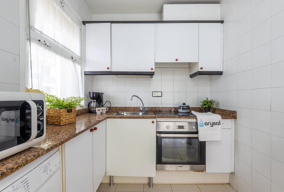 minibar, pet friendly, kitchen