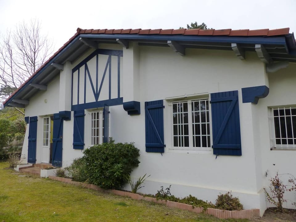Villa LA TEIGNOUSE entre lac et océan terrasse et jardinet pour 6 personnes Villa in Hossegor