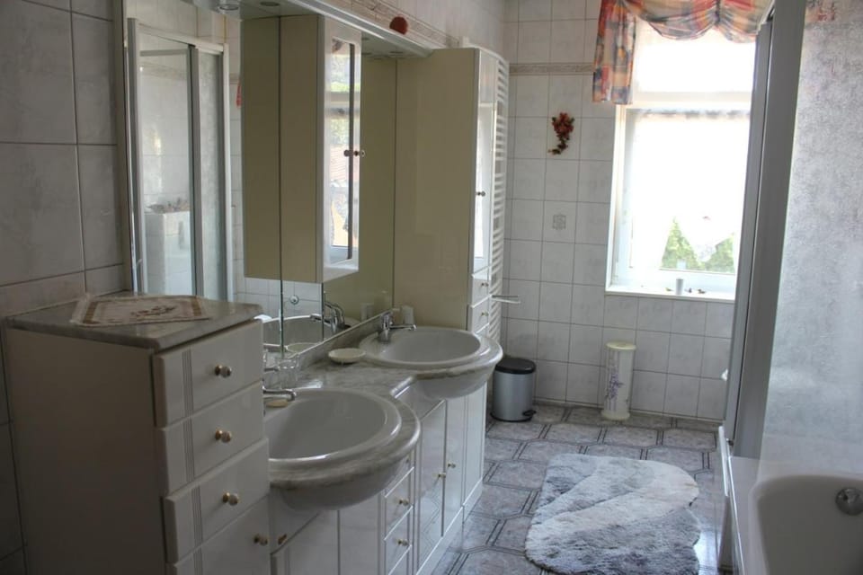 Private Zimmer Große Apartment in Thuringia, Germany