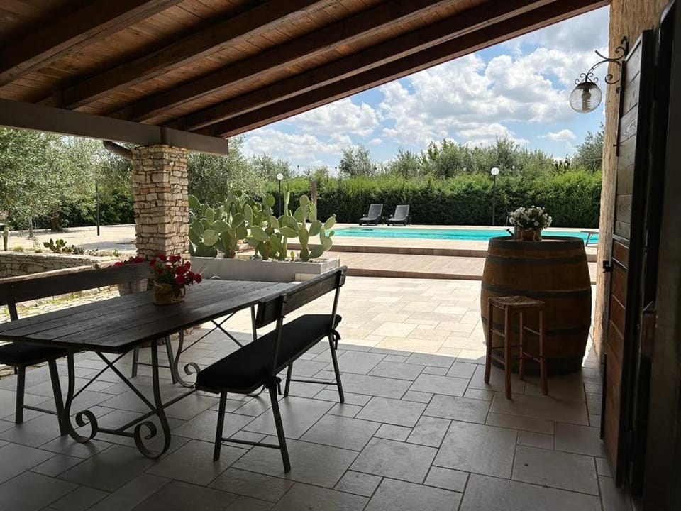 Patio, Dining area, Pool view, sunbed