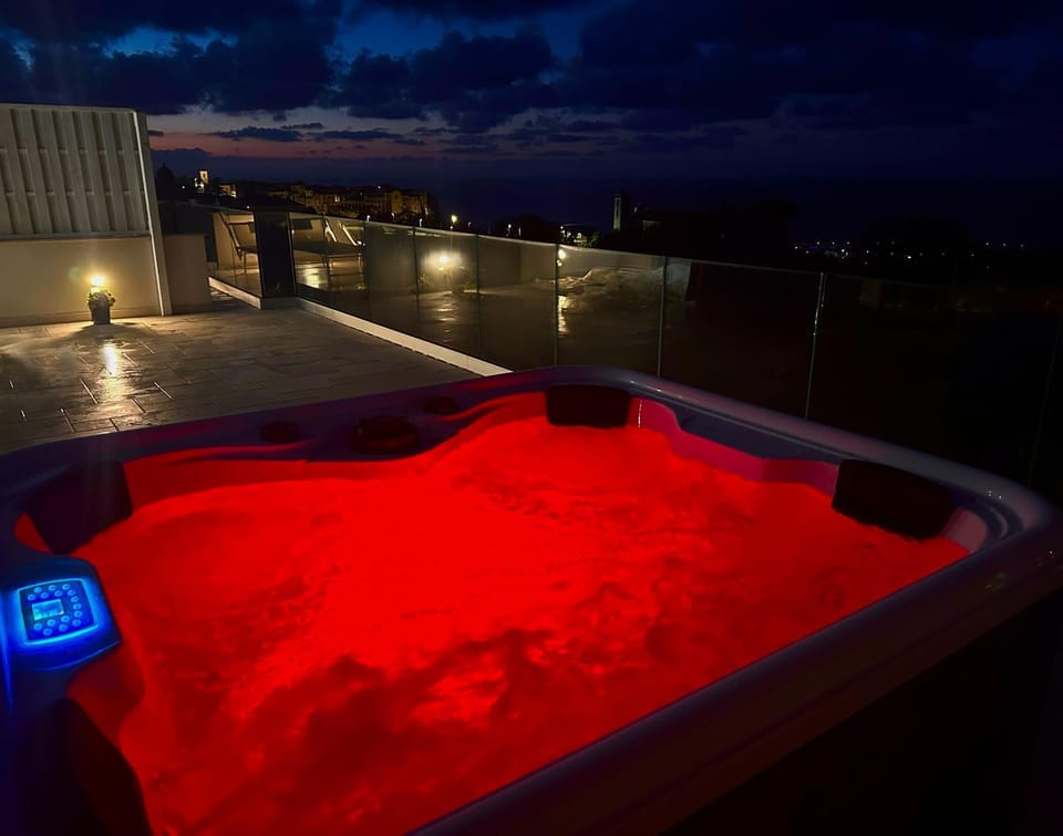 Hot Tub, View (from property/room)