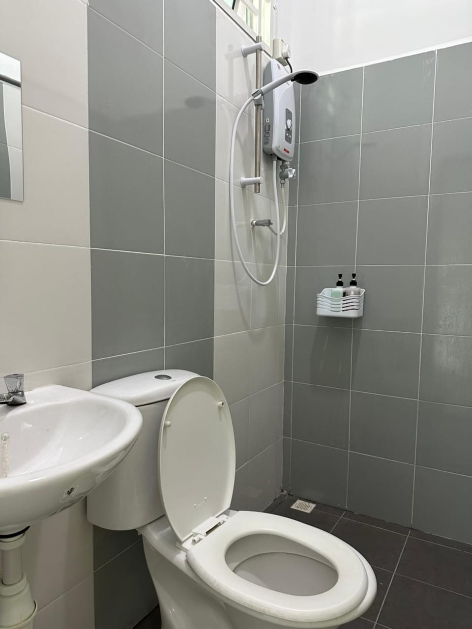 Shower, Toilet, bidet