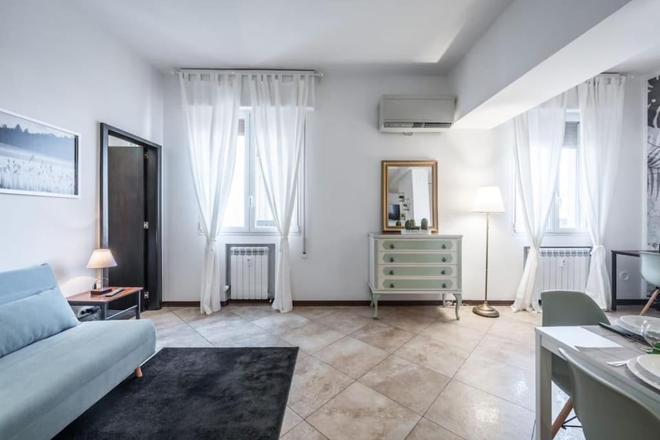 Sotto le Due Torri 5* (Casa Milonga) Apartment in Bologna