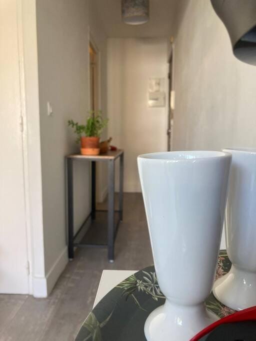 Cozy Studio with balcony and free parking Apartment in Aix-en-Provence