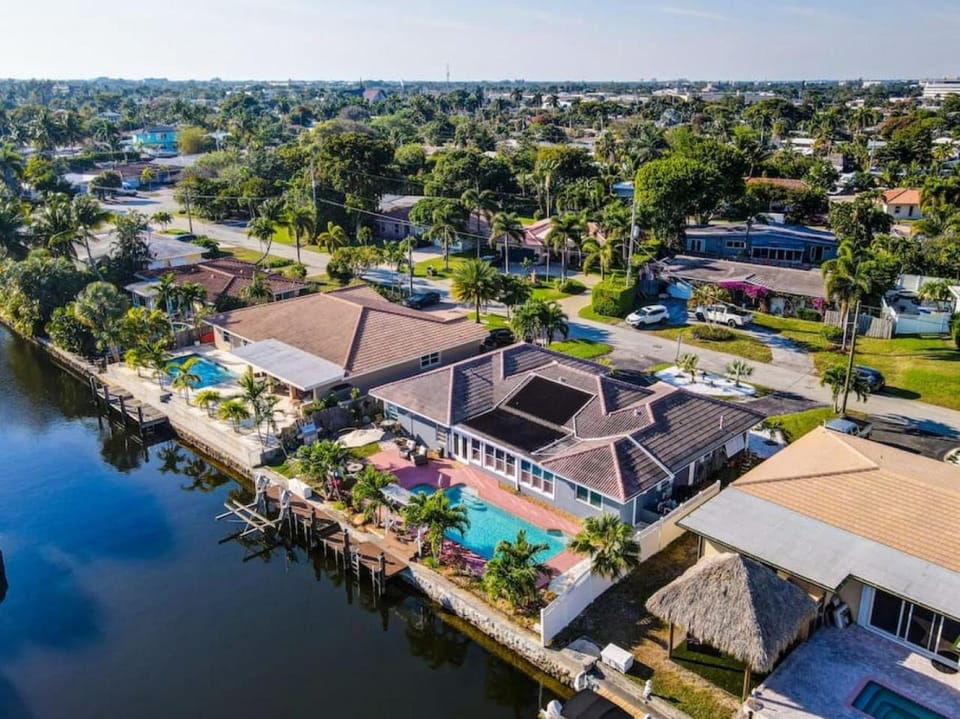 Property building, Bird's eye view