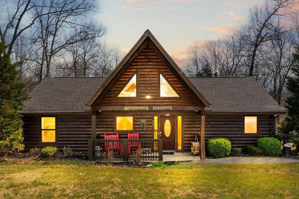 Trail's End Cabin Cabin in Ridgedale
