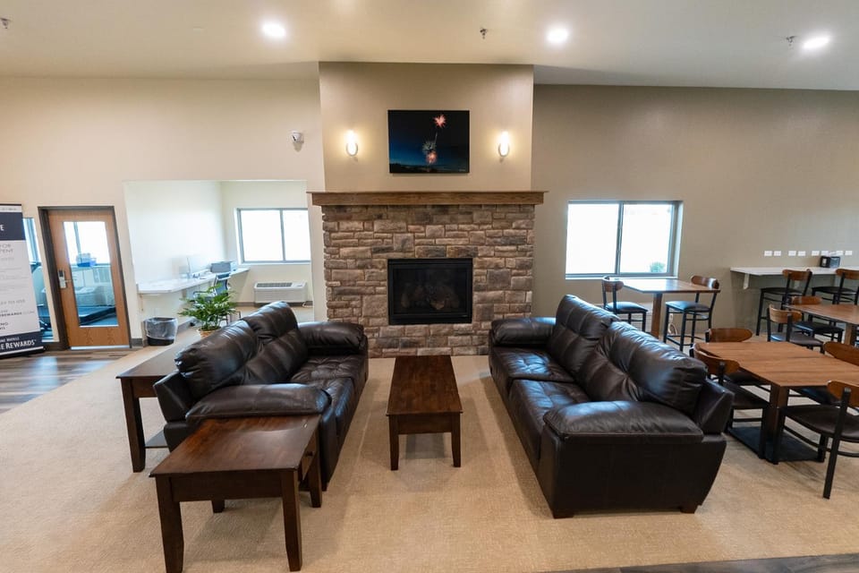 Communal lounge/ TV room, Living room, Seating area, flat iron