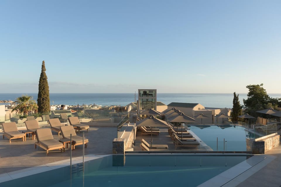 Pool view, Sea view, Swimming pool