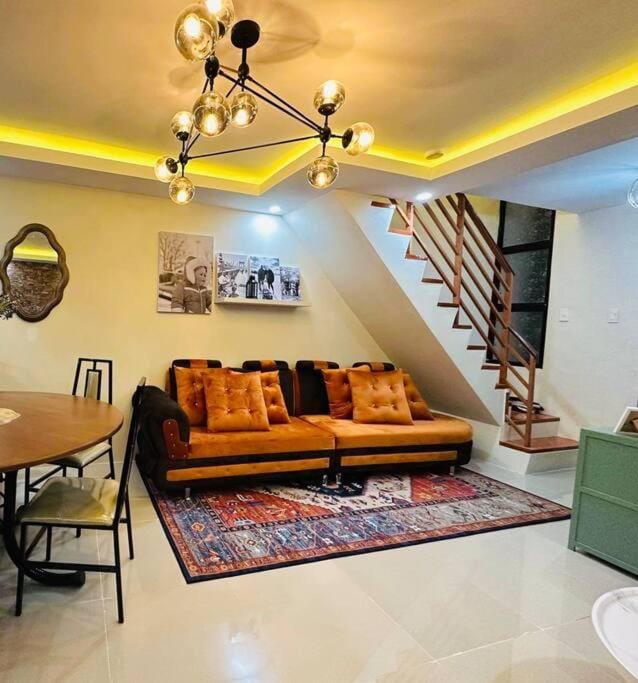 Townhouse with game area and access to swimming pool Apartment in Central Visayas