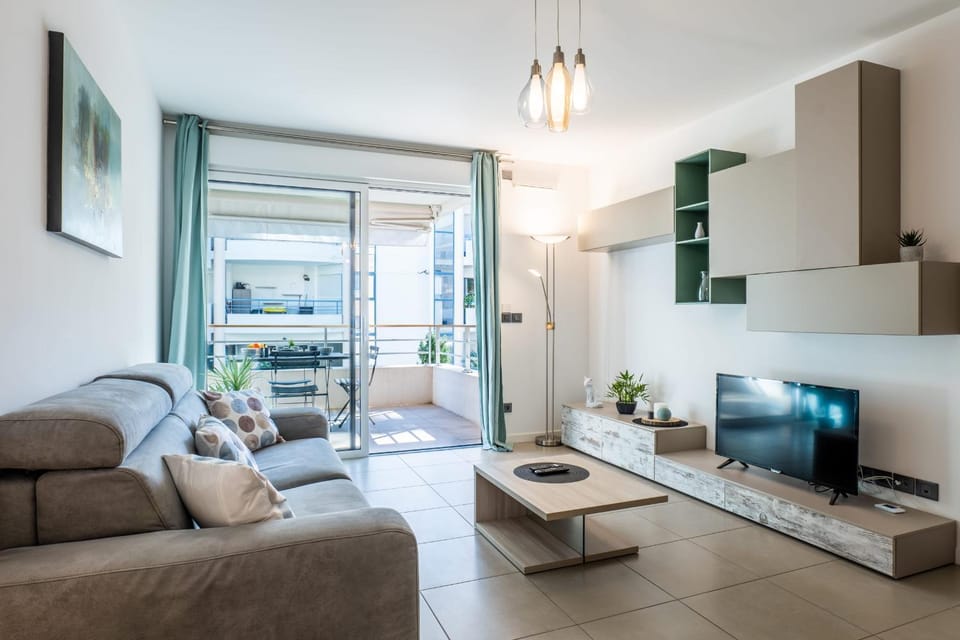 1-Br apartment swimming pool 100m from the beaches Apartment in Cannes