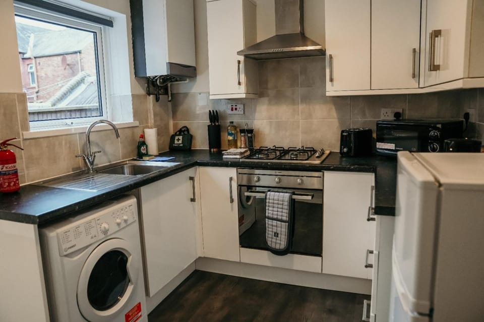 63 Westmorland St by Prestige Properties SA Apartment in Barrow-in-Furness