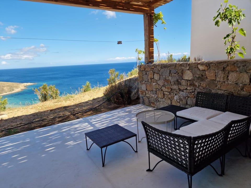 Property building, Balcony/Terrace