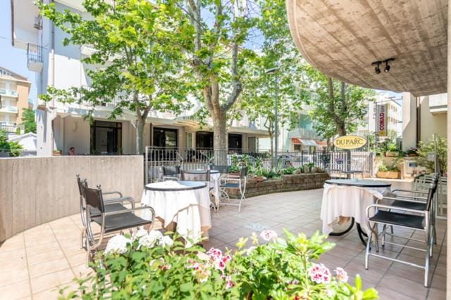 Property building, Patio, Garden, Garden, View (from property/room), Balcony/Terrace, Balcony/Terrace, Garden view