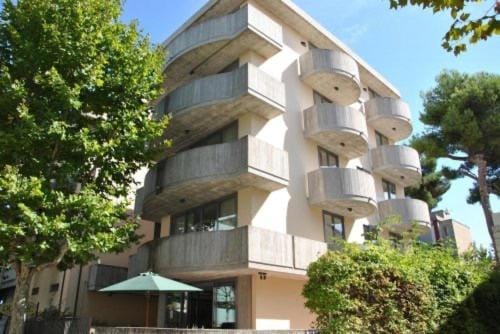 Property building, Day, Garden, View (from property/room), Balcony/Terrace, Fitness centre/facilities, elevator