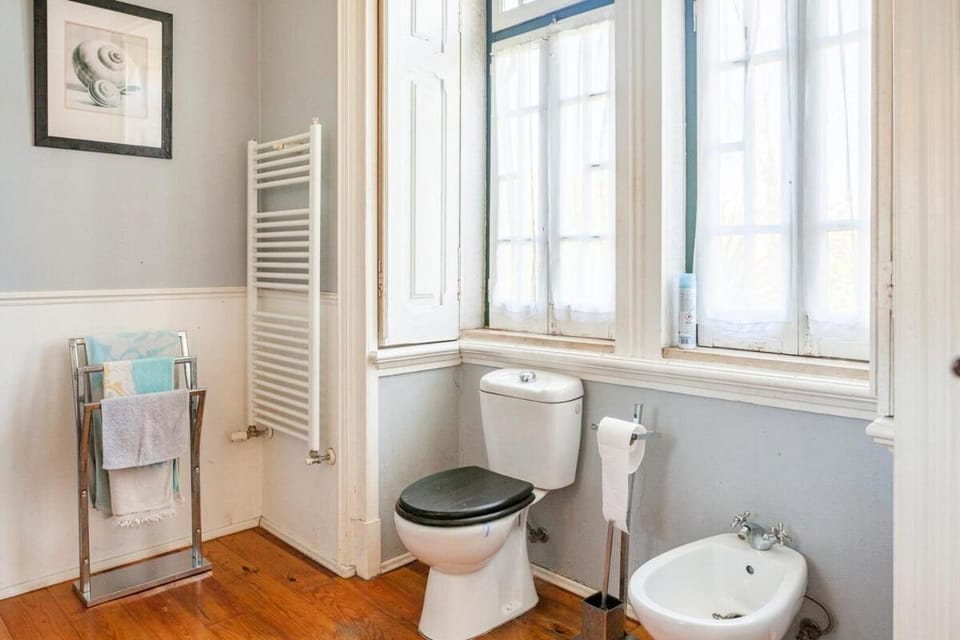 B&B Quarto Violeta com Chaminé Vacation rental in Lisbon District