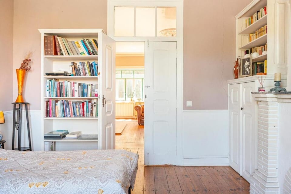 B&B Quarto Violeta com Chaminé Vacation rental in Lisbon District
