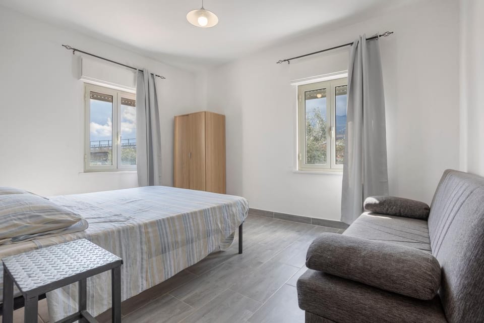 Property building, Living room, Bedroom