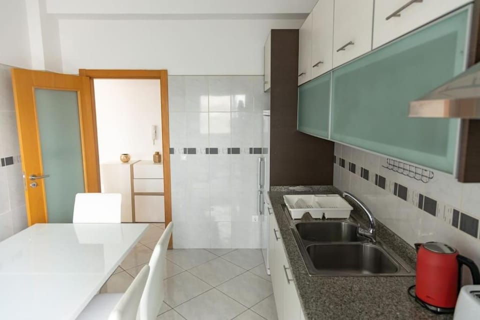 3 bedroom apt, Exterior POOL , Cidadela - LCGR Apartment in Praia