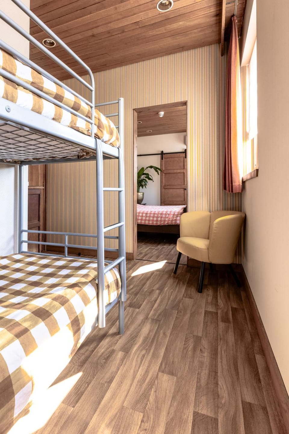 bunk bed