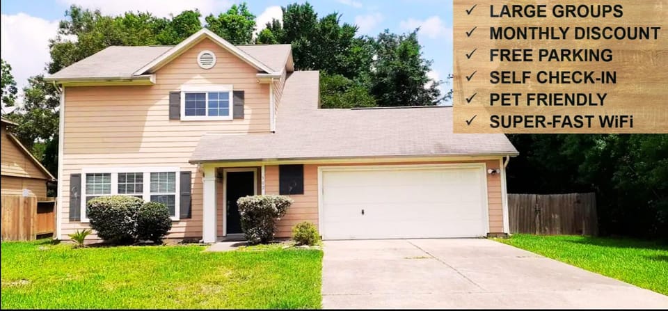 Property building, Day, Neighbourhood, Text overlay, Street view