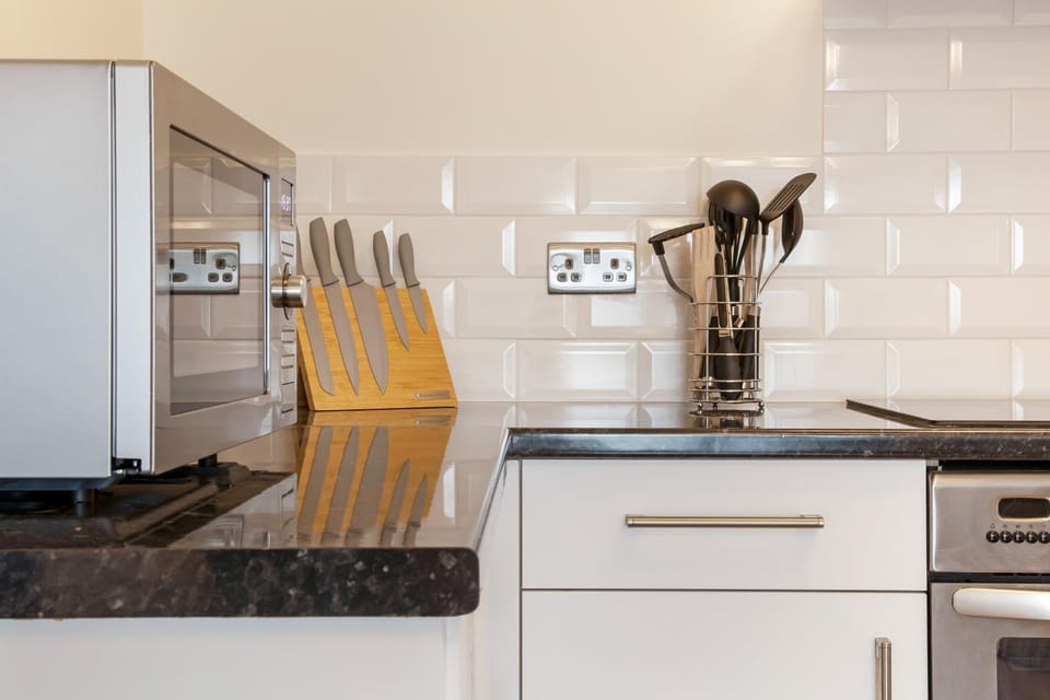 Central 1 BD + Sofa Bed in the Heart of Cheltenham! Apartment in Cheltenham