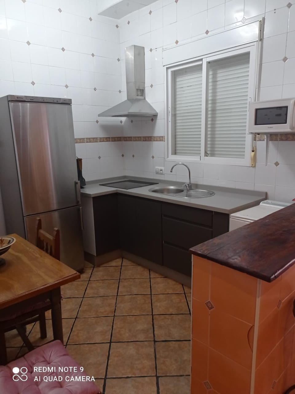 Kitchen or kitchenette, oven