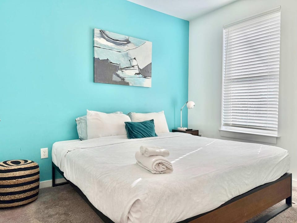 Brand-new Parkview with Balcony in Old Fourth Ward 542Blvd House in Atlanta