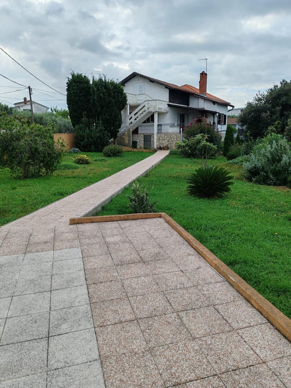 Property building, Spring, Day, Natural landscape, Garden, Garden view