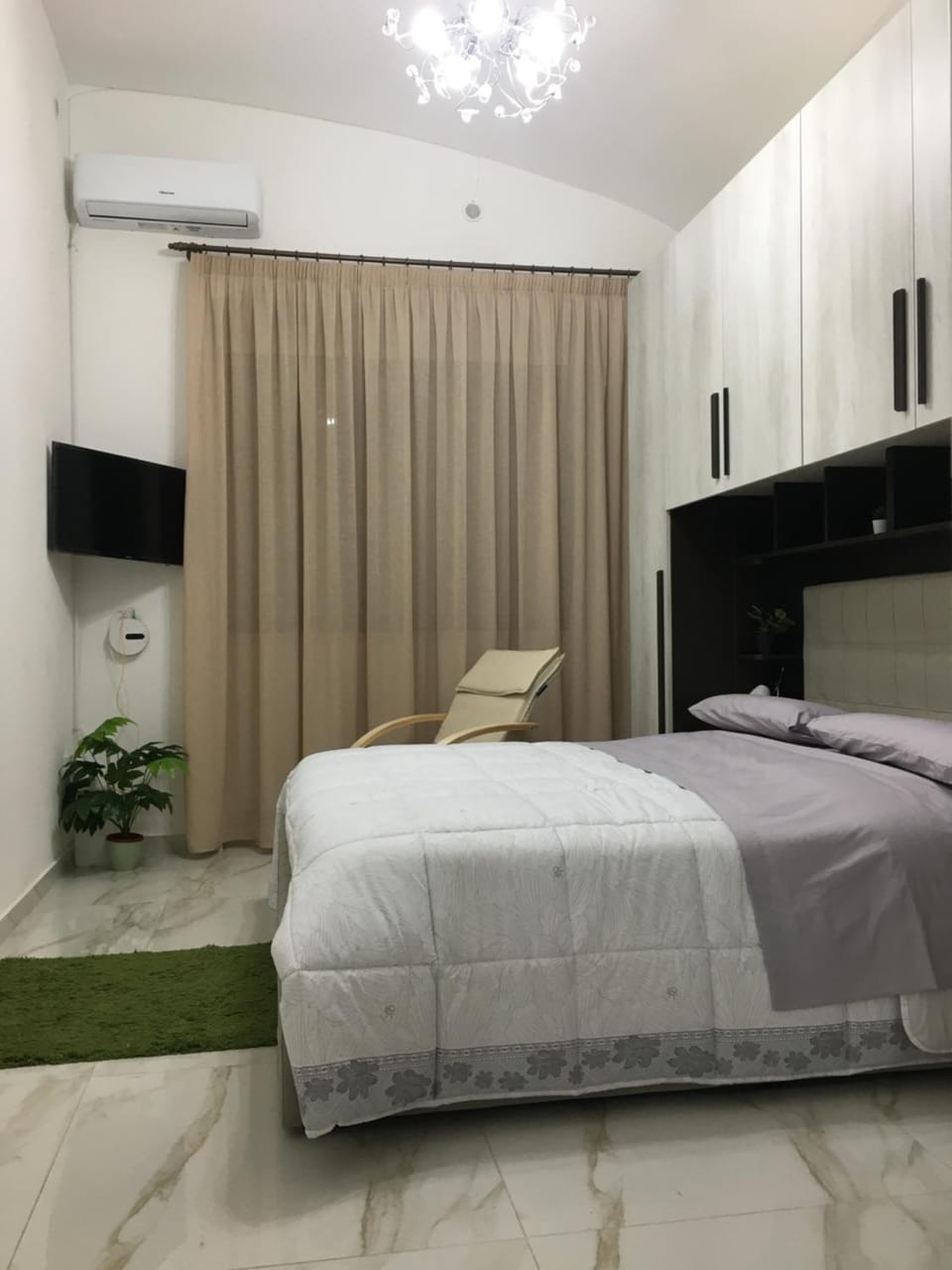 Bed, TV and multimedia, Photo of the whole room, Floor plan, hair dresser, internet, internet, locker, wardrobe, air conditioner, air conditioner