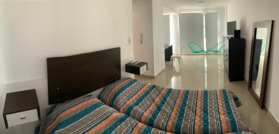 Communal lounge/ TV room, Bed, TV and multimedia, Photo of the whole room