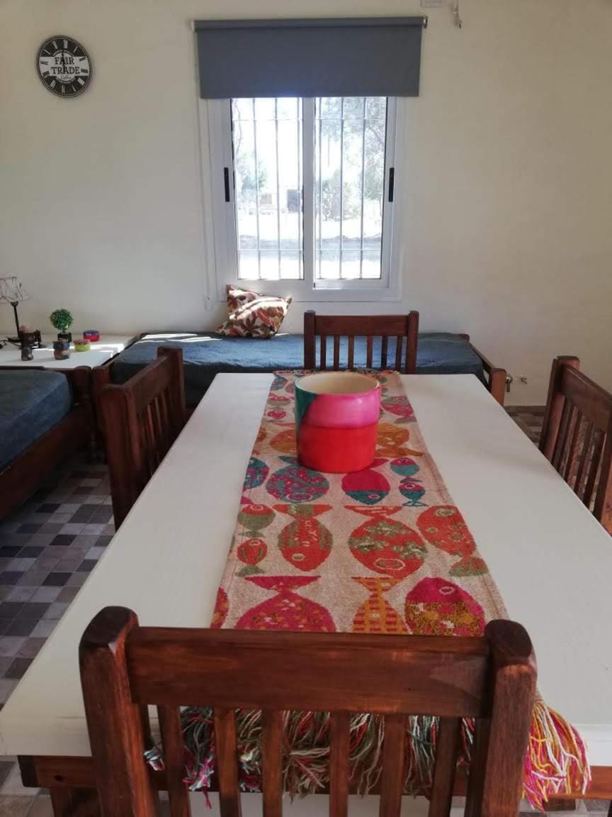 Bed, Dining area